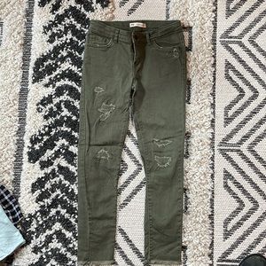 Size 10 Levi Olive distressed Skinny jeans
